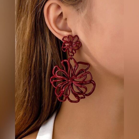 Zara Jewelry - Flower drop Earrings  N1366